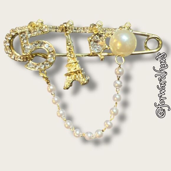 Bundle Sale 3 for $15 | Rhinestone Accent 3” Gold Tone Diaper Style Charm Pin - Picture 1 of 7